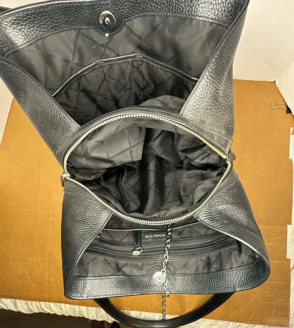 Michael Kors Carrie Large Pebble Leather Shoulder Tote Bag